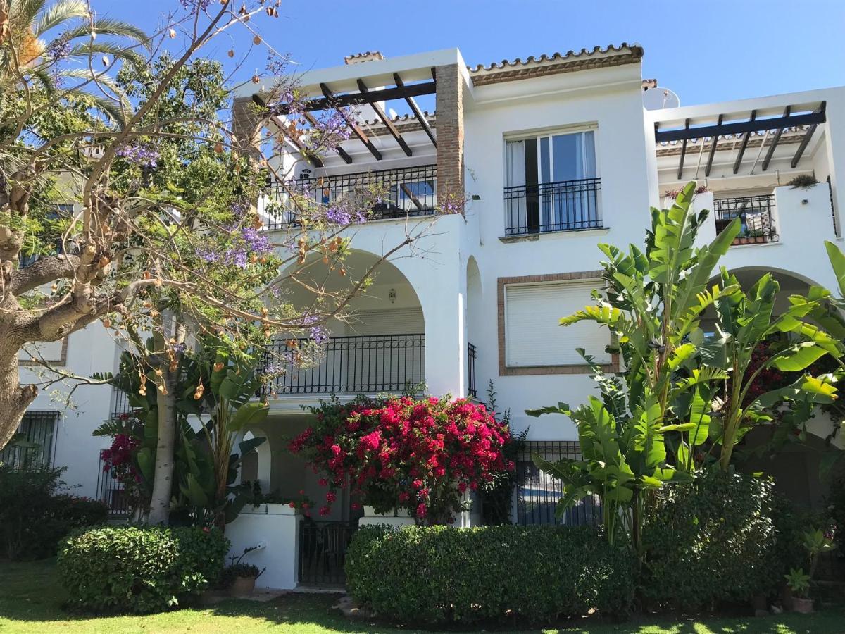 Marbella - Estepona Beach Frontline Apartment Zewnętrze zdjęcie