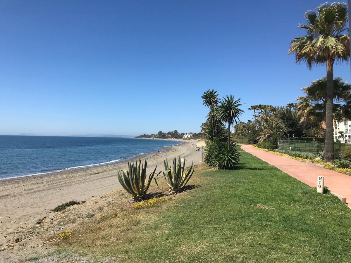 Marbella - Estepona Beach Frontline Apartment Zewnętrze zdjęcie